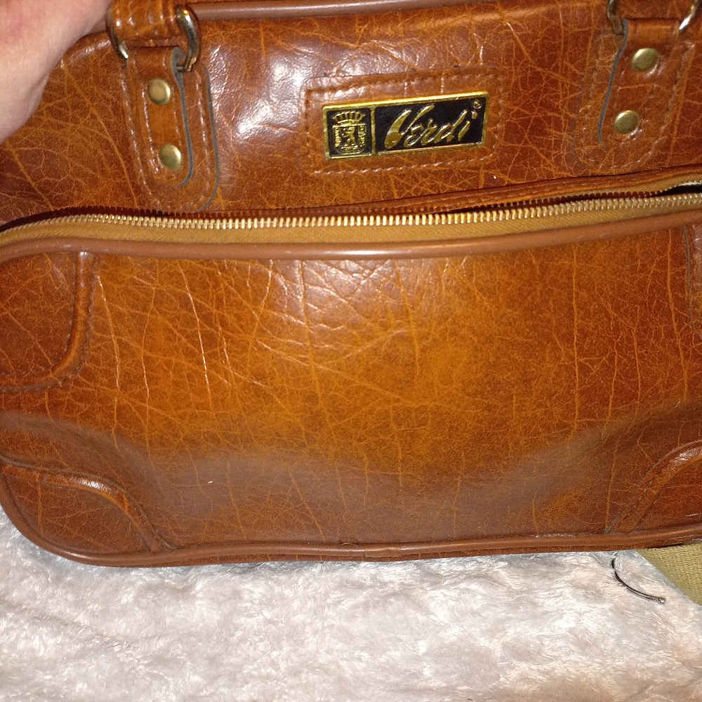 Vintage Verdi "Carry on"